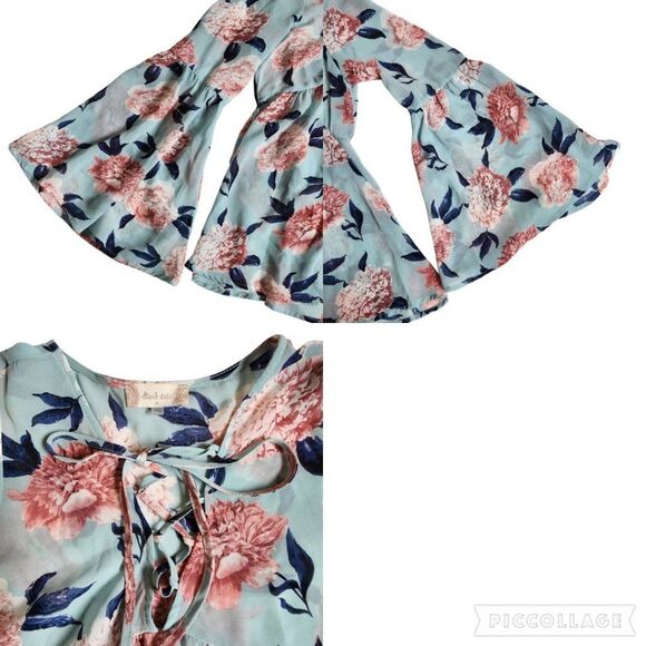 Altar'd State sheer long bell sleeve lace up top sz M - Picture 7 of 11